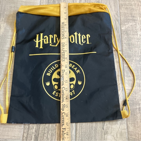 Build-a-Bear Workshop Harry Potter Drawstring Bag Backpack Yellow Black - Picture 5 of 5